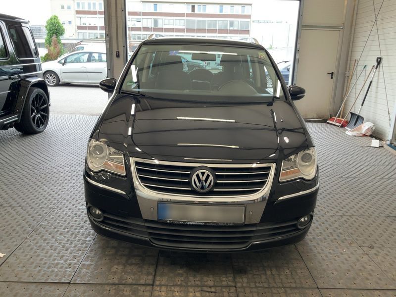 Volkswagen Touran 2.0 TDI Highline 2010