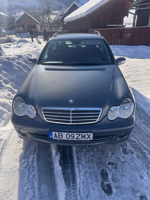 Mercedes-Benz  c- class c 220