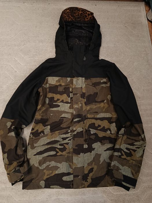 Сноуборд  яке VOLCOM GORE-TEX