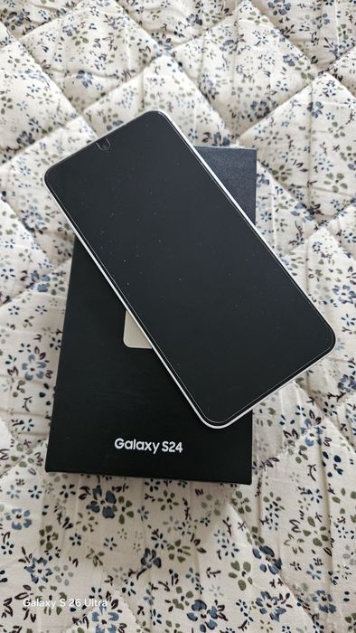 Samsung S24 Cream 128 GB Батерия на 99% Неразличим от Нов