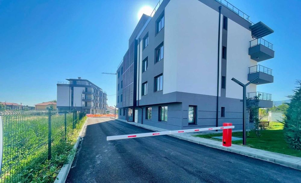 Продава се Двустаен апартамент в Пловдив, Коматево - 63 кв.м за 1458 €/кв.м - Снимка #1