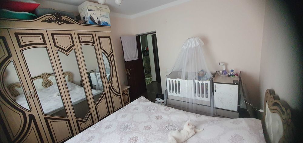 Sotiladi! Kvartira 3 xonali!