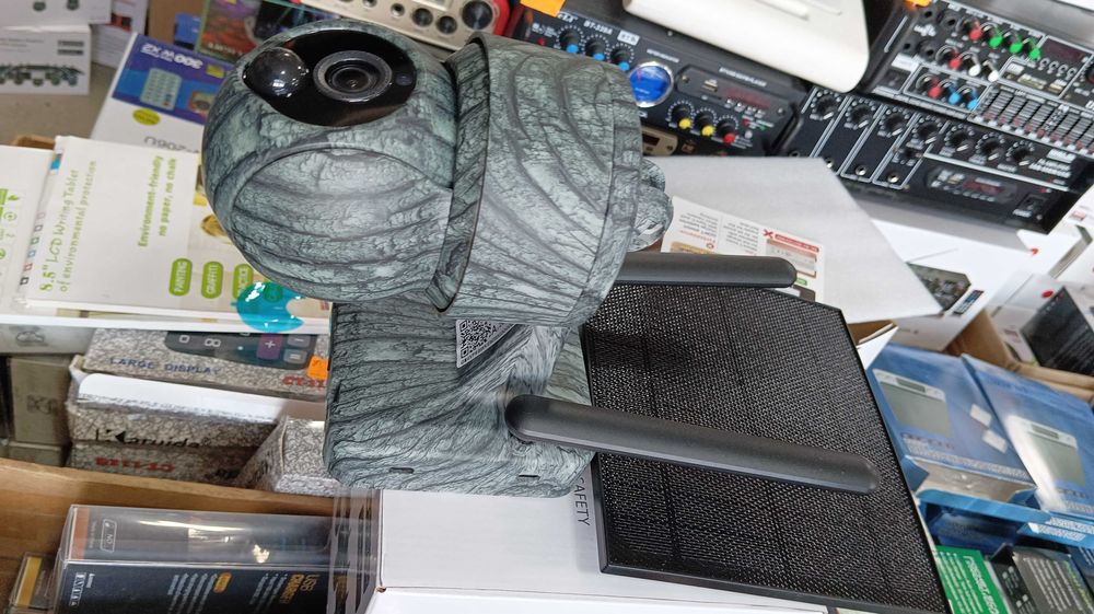 Соларна ловна въртяща камера 4G 9MP работи с СИМ SIM карта мобилни дан