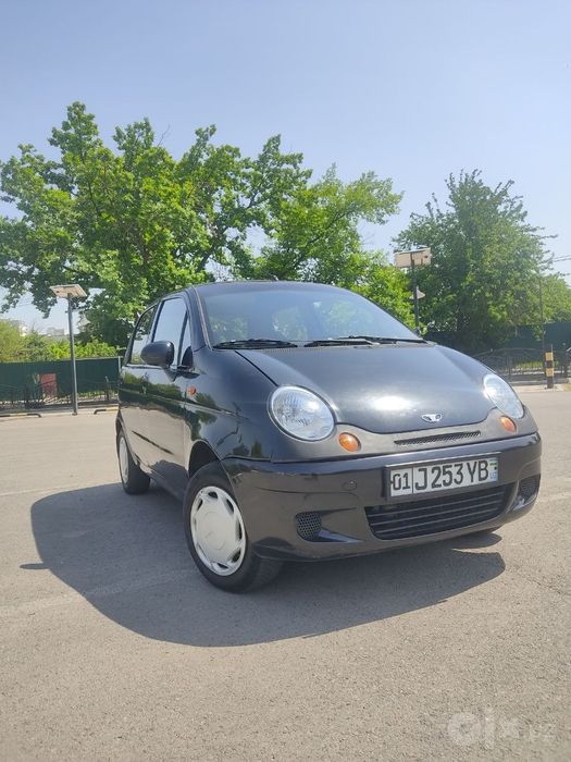 Matiz 2009 qora 3tali gen beriladi