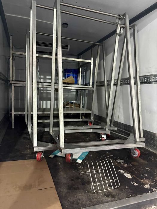 Тележка для туш с крюками