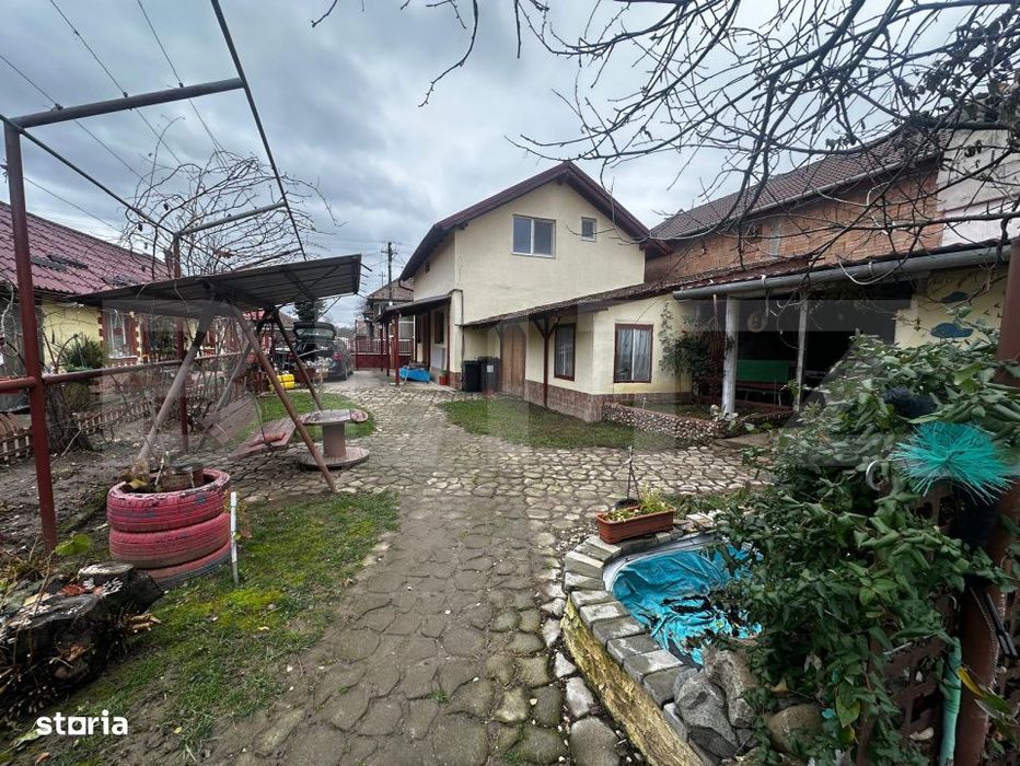 Casa individuala cu 4 camere si teren 640mp,Vintul de jos