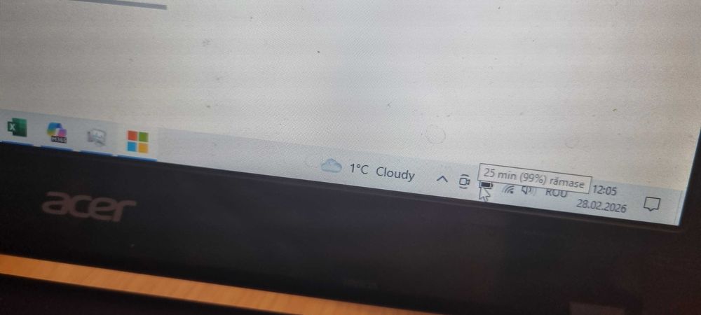 • Laptop Acer Ultra-portabil | Upgrade 8GB RAM | SSD 2566