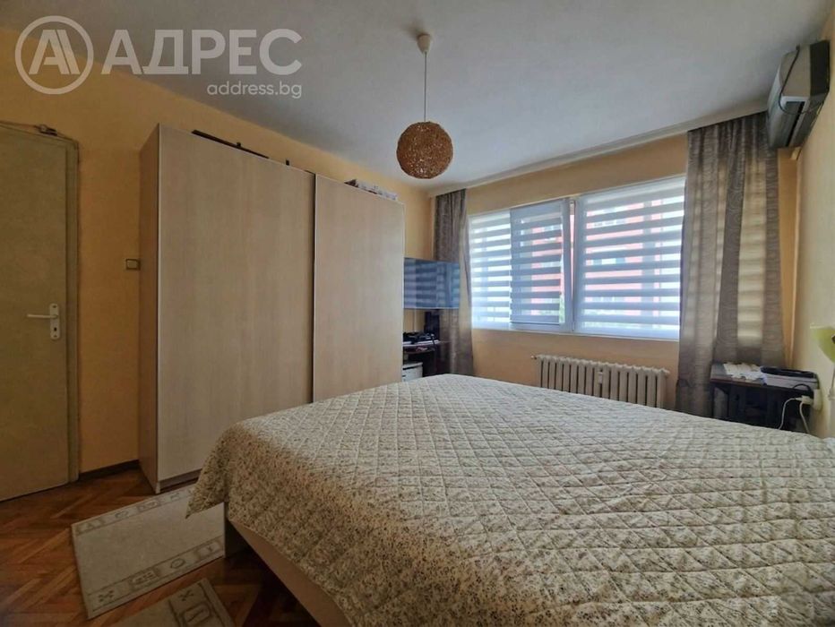Тристаен апартамент, Възраждане, 86 кв.м., ет. 5/7, ТЕЦ, тухла, обзаведен