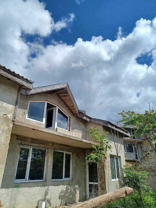 Продава се Къща в Каварна - 200 кв.м за 335 €/кв.м - Снимка #2