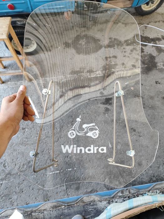 Лобовое стекло для скутеров