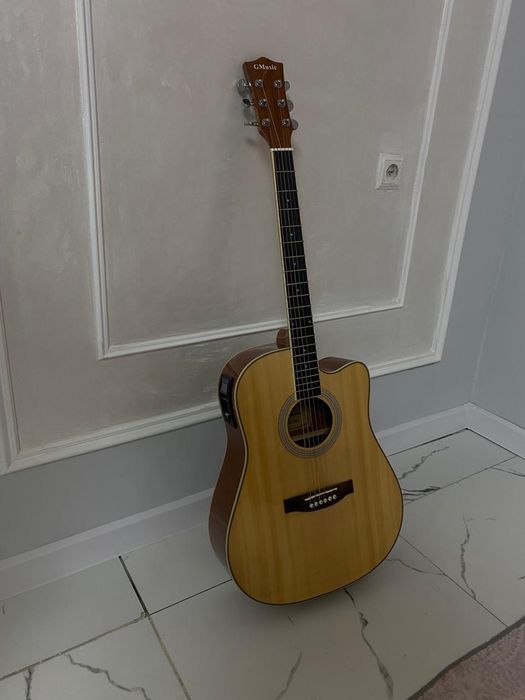 Электро-акустический гитара