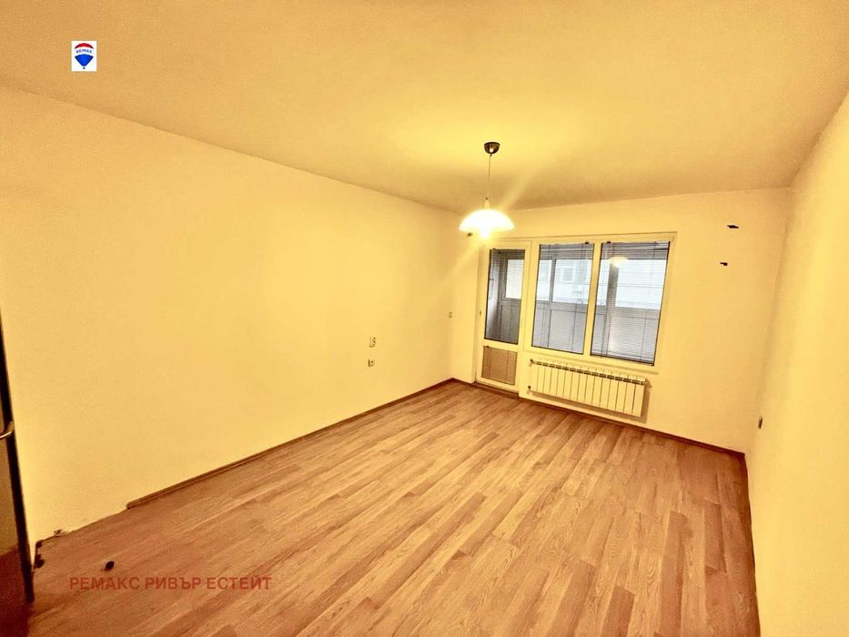 Тристаен апартамент за продажба кв. Широк център