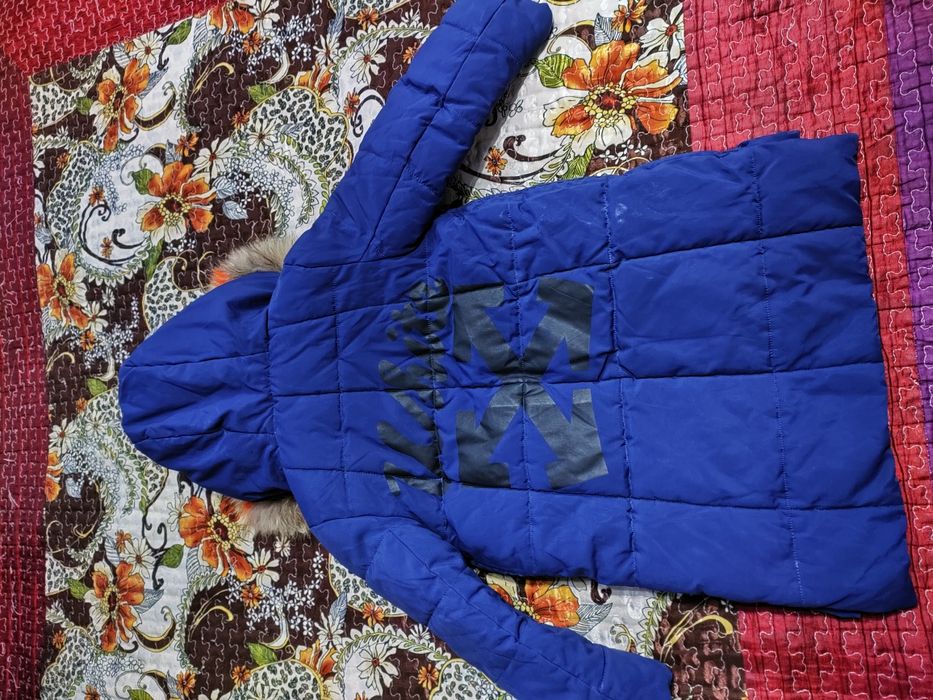 Куртка теплая на девочку 5-6 лет. Доставка