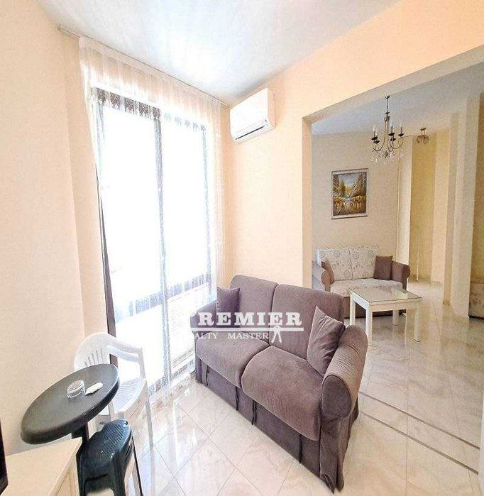 Предлагаме за продажба просторен 5-стаен апартамент