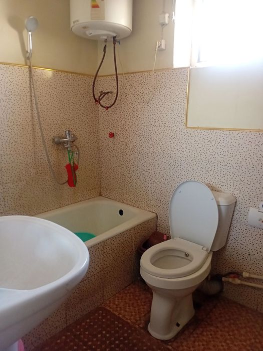 Barcha sharoitlarga ega   2 xonalik uy