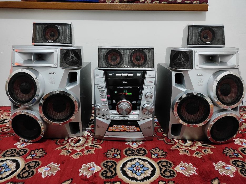 Muzikalni sentir aiwa sotiladi