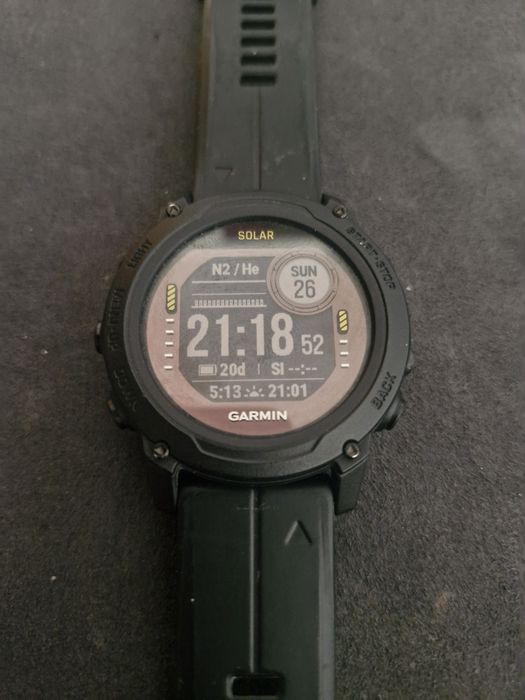 Ceas / Dive Computer Garmin Descent G1 Solar - Încărcare Solară, Stare Excelentă