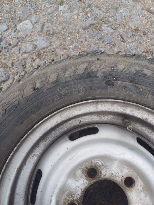Продам шины летние с дисками