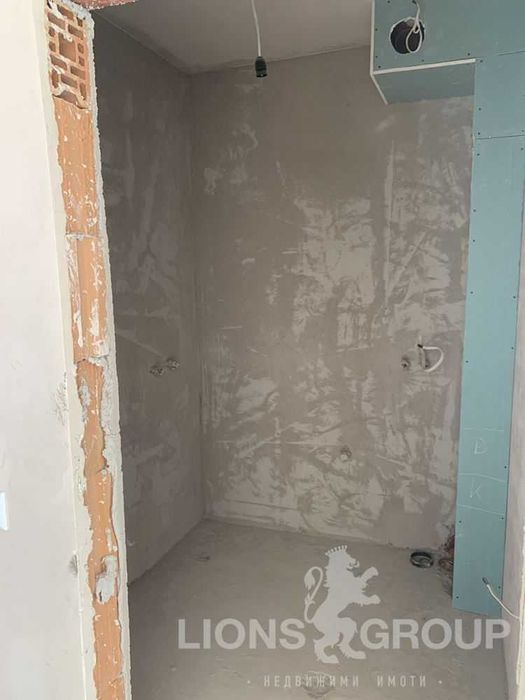 Продава се Двустаен апартамент в Варна, Бриз - 66 кв.м за 1963 €/кв.м - Снимка #7