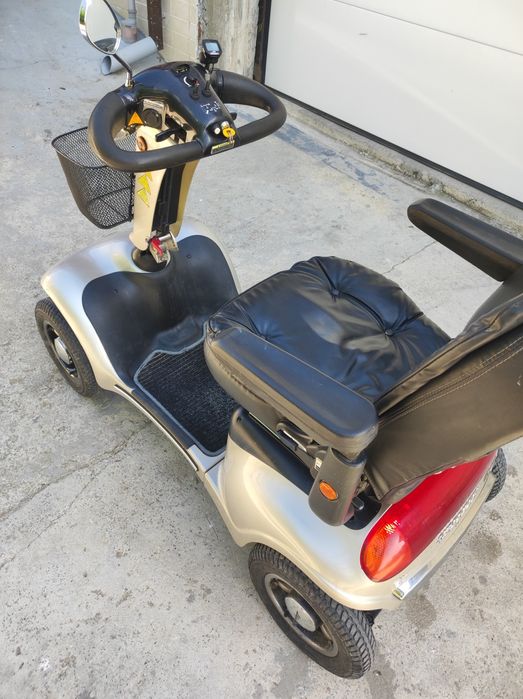 Електрическа четириколка