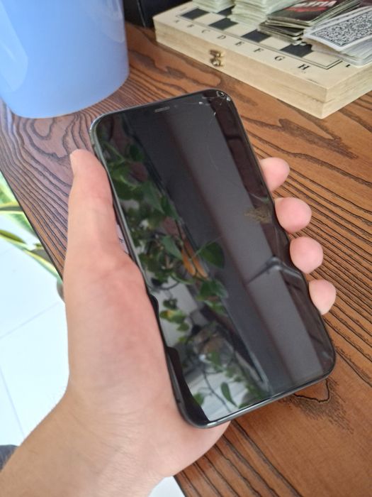 Iphone 11 sotiladi