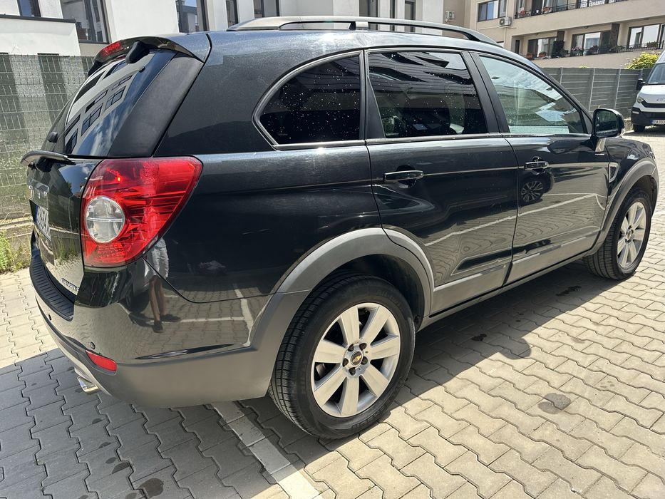 Chevrolet Captiva 3.2 7-местен