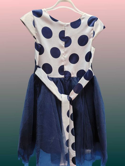 Нарядные платье на девочку