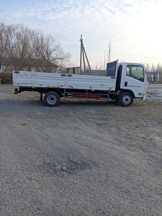 Исузи йили 2009 сенжи КАБИНА юк борт