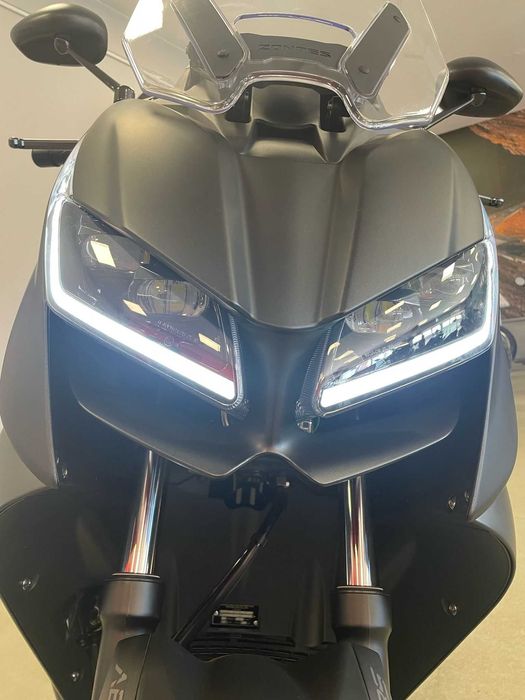 Maxi Scuter Zontes D350, cel mai puternic, Rate !