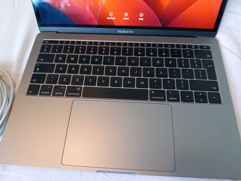 Vand MacBook Pro 2017 i5 8GB RAM A1708