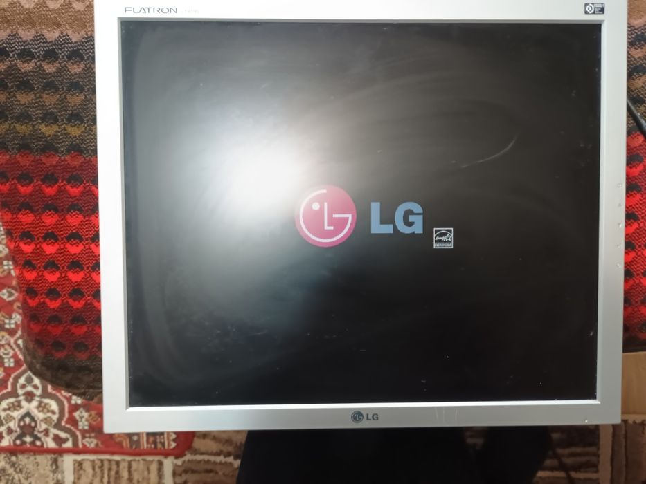 Monitor LG 19 inch