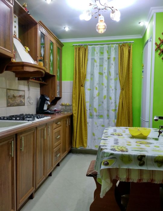 Vând apartament zona centrală sau schimb cu casa