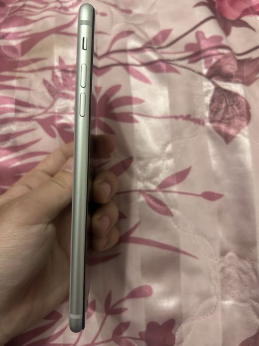 Iphone 8 pluse 64 GB