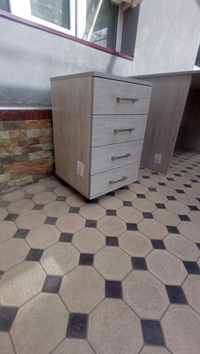 Stol,tumba kamud sotiladi.