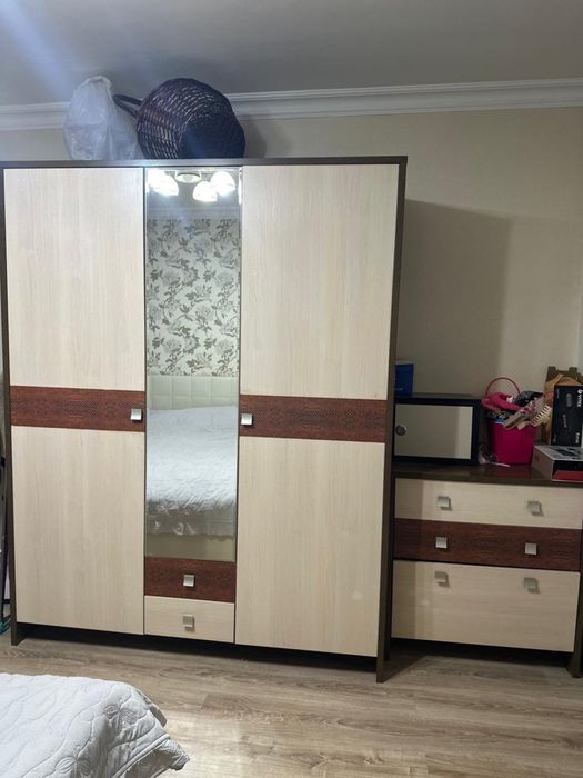 Продаю спальни гарнитур