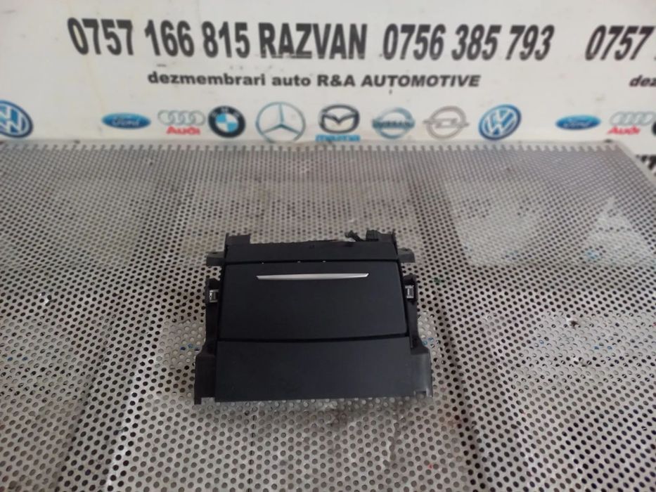 Priza Bricheta Spate Cotiera Audi A8 4H D4 An 2010-2011-2012-2013-2014-2015-2016-2017 Dezmembrez Au