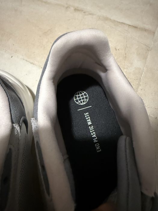 Маратонки Adidas