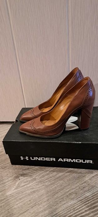 Дамски обувки и боти от ест. кожа 37, 38 и 39 номер, всичко на 30 лева