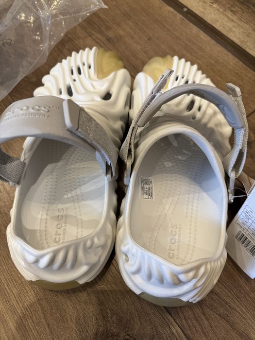 новые кроксы crocs