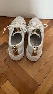 Дамски бели сникърси ест. кожа стелка 24 см