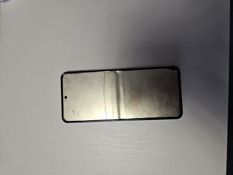 Samsung Galaxy Z Flip5, 8GB RAM, 256GB, 5G, Graphite