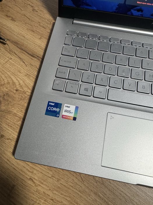 Vand laptop Asus Vivobook i7 gen 11