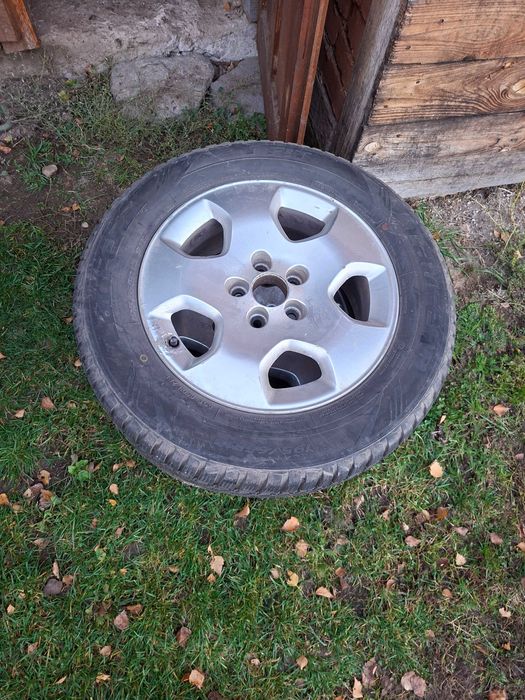 Продавам джанти с гуми 5х100