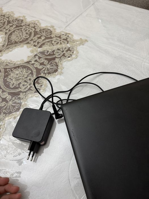 Ноутбук Lenovo 81de