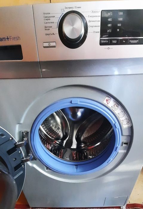 Продам стиральную машинку хайер