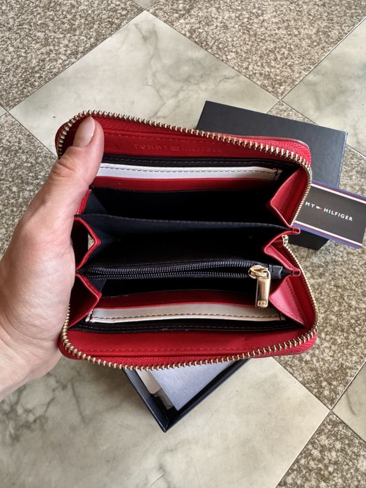Tommy Hilfiger оригинален портфейл, червен, като НОВ