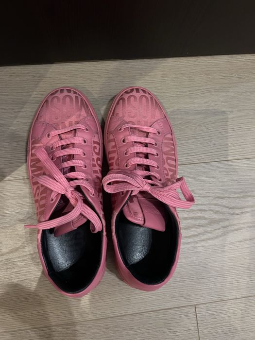 Moschino розови сникърси