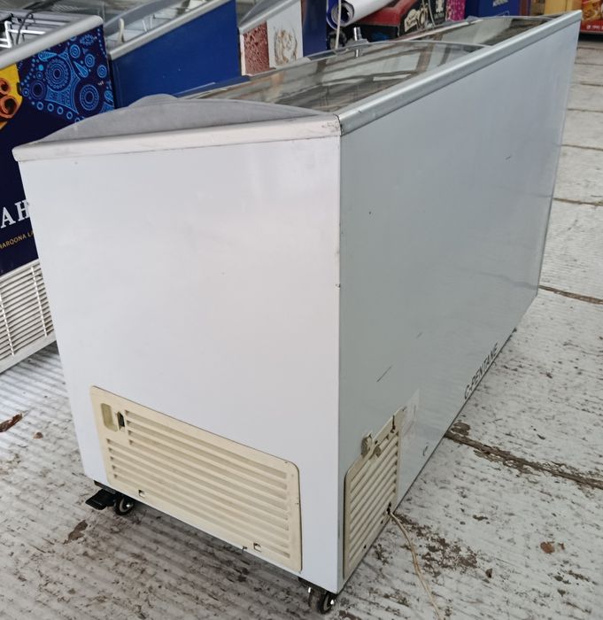 Морозильник для шарикового мороженого UGUR