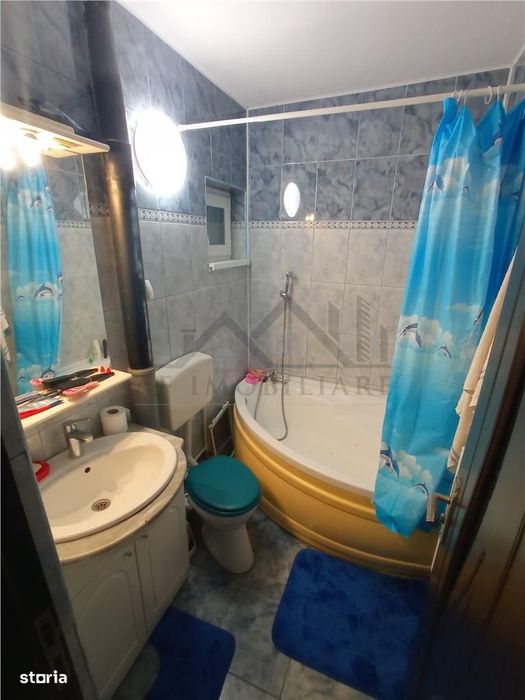 Apartament 4 camere Podu Ros