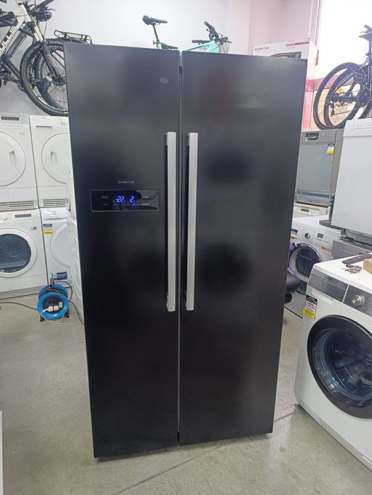 Американски двукрилен Хладилник Inventum